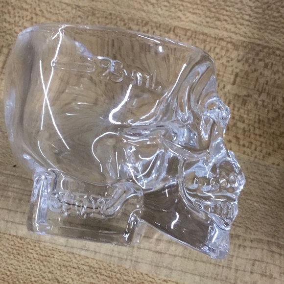 New 2 Skull Head Shot Glass - Picture 5 of 7